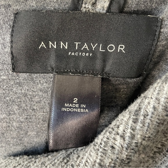 Ann Taylor Factory Gray Zip-up Blazer Jacket - Picture 5 of 6